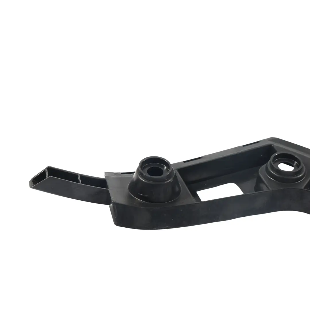 Volkswagen Golf Mk7 Support Fixation Pare-Chocs Arrière Gauche - SKU 5G6807393B - Numéro de pièce 5G6807393B