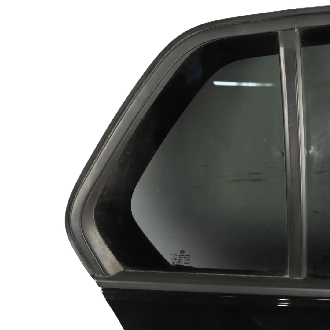Mk8 Door Rear Right O/S Deep Black Pearl Effect - C9X to Volkswagen VW Golf with Part number 5H4833056K Volkswagen VW Golf Mk8 Door Rear Right O/S Deep Black Pearl Effect - C9X - SKU 5H4833056K-DBL - Part number 5H4833056K