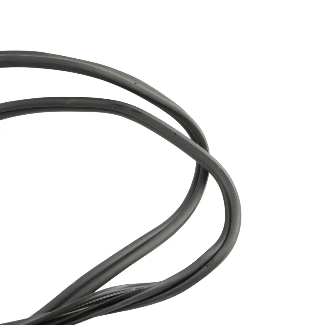 VW Volkswagen Golf Mk8 Rear Tailgate Seal Gasket Rubber 5H6827705B - SKU 5H6827705C - Part number 5H6827705C