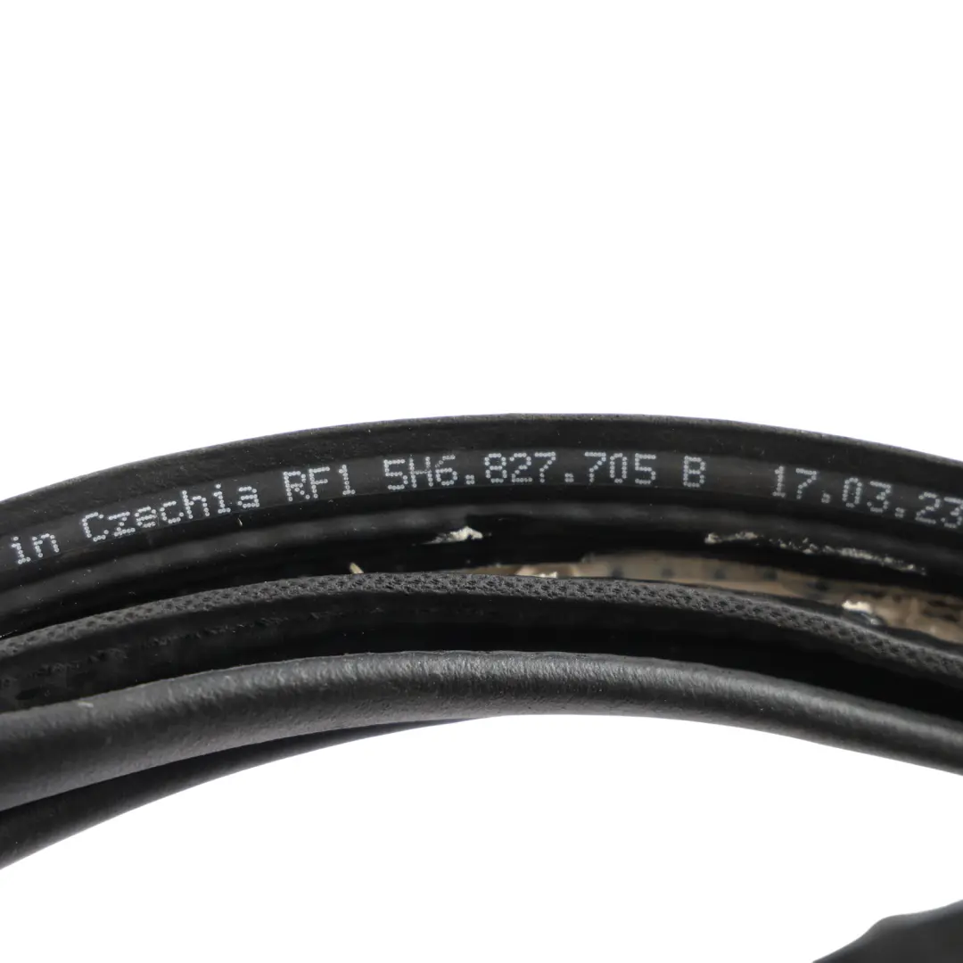 Mk8 Rear Tailgate Seal Gasket Rubber 5H6827705B to VW Volkswagen Golf with Part number 5H6827705C VW Volkswagen Golf Mk8 Rear Tailgate Seal Gasket Rubber 5H6827705B - SKU 5H6827705C - Part number 5H6827705C