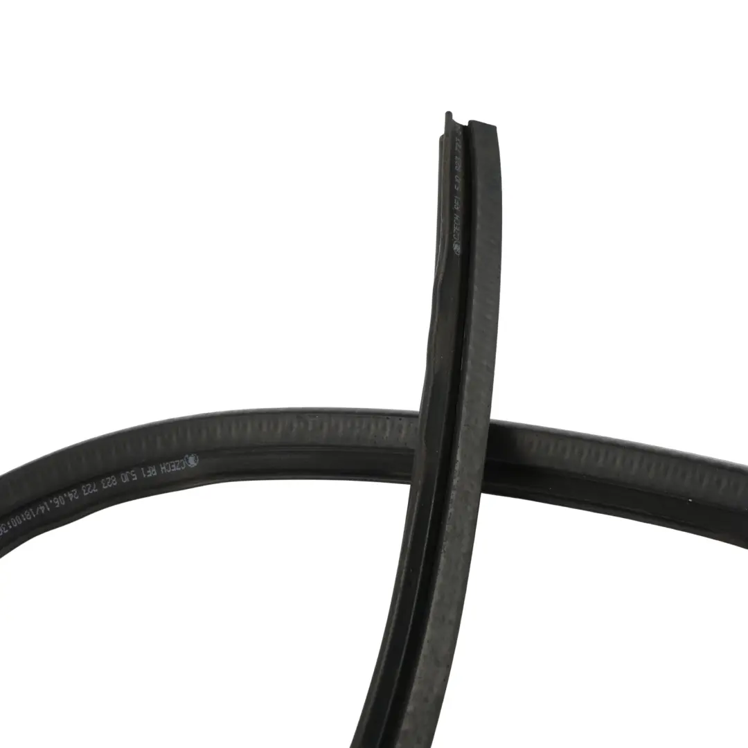 Bonnet Hood Seal Gasket Rubber to Skoda Fabia 54 58 5J Roomster 5J with Part number 5J0823723 Skoda Fabia 54 58 5J Roomster 5J Bonnet Hood Seal Gasket Rubber - SKU 5J0823723 - Part number 5J0823723