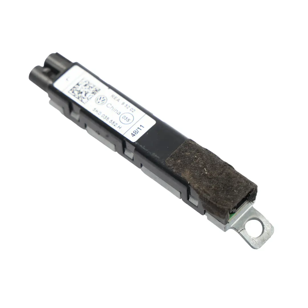 Volkswagen Golf Mk6 Amplificateur Antenne Hayon Arrière Droit FM AM - SKU 5K0035552H - Numéro de pièce 5K0035552H