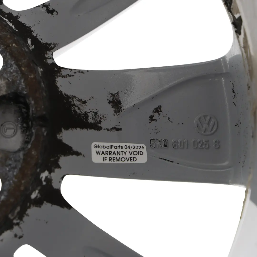 5K Llanta Aleación Plata 16" 6.5J ET:50 para Volkswagen Golf con número de pieza 5K0601025S Volkswagen Golf 5K Llanta Aleación Plata 16" 6.5J ET:50 - SKU 5K0601025S-1 - Número de pieza 5K0601025S