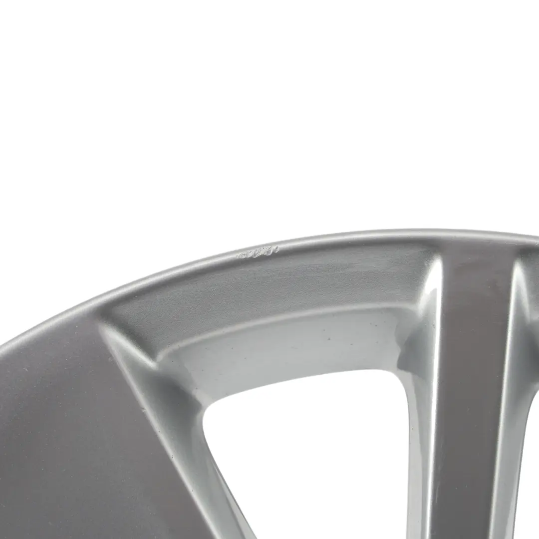 5K Jante Alliage Argent 16" 6.5J ET:50 pour Volkswagen Golf à propos du numéro de pièce 5K0601025S Volkswagen Golf 5K Jante Alliage Argent 16" 6.5J ET:50 - SKU 5K0601025S-1 - Numéro de pièce 5K0601025S