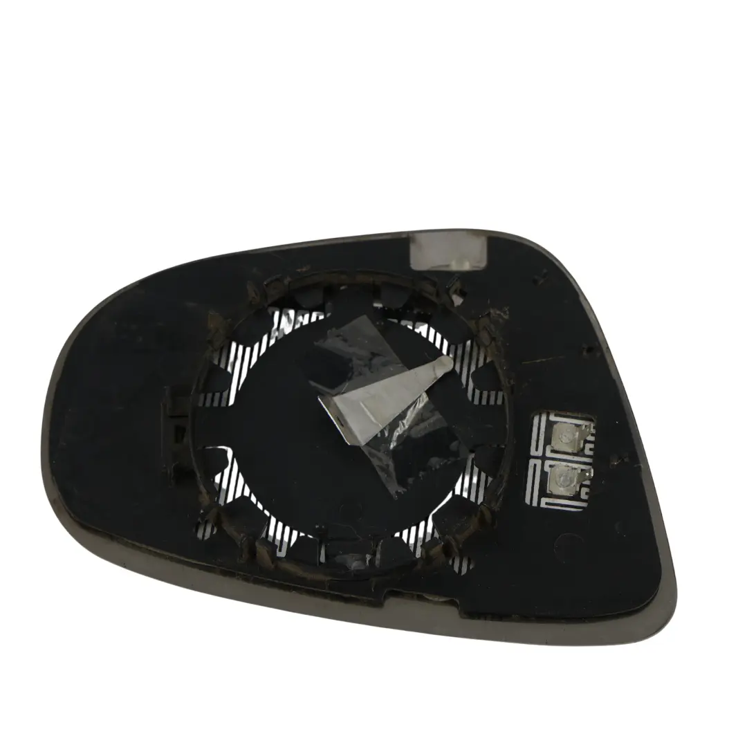 Szkło Lusterka Zewnętrznego Podgrzewane Prawe do Volkswagen Golf 6 o numerze 5K0857522D Volkswagen Golf 6 Szkło Lusterka Zewnętrznego Podgrzewane Prawe - SKU 5K0857522D - Numer Części 5K0857522D