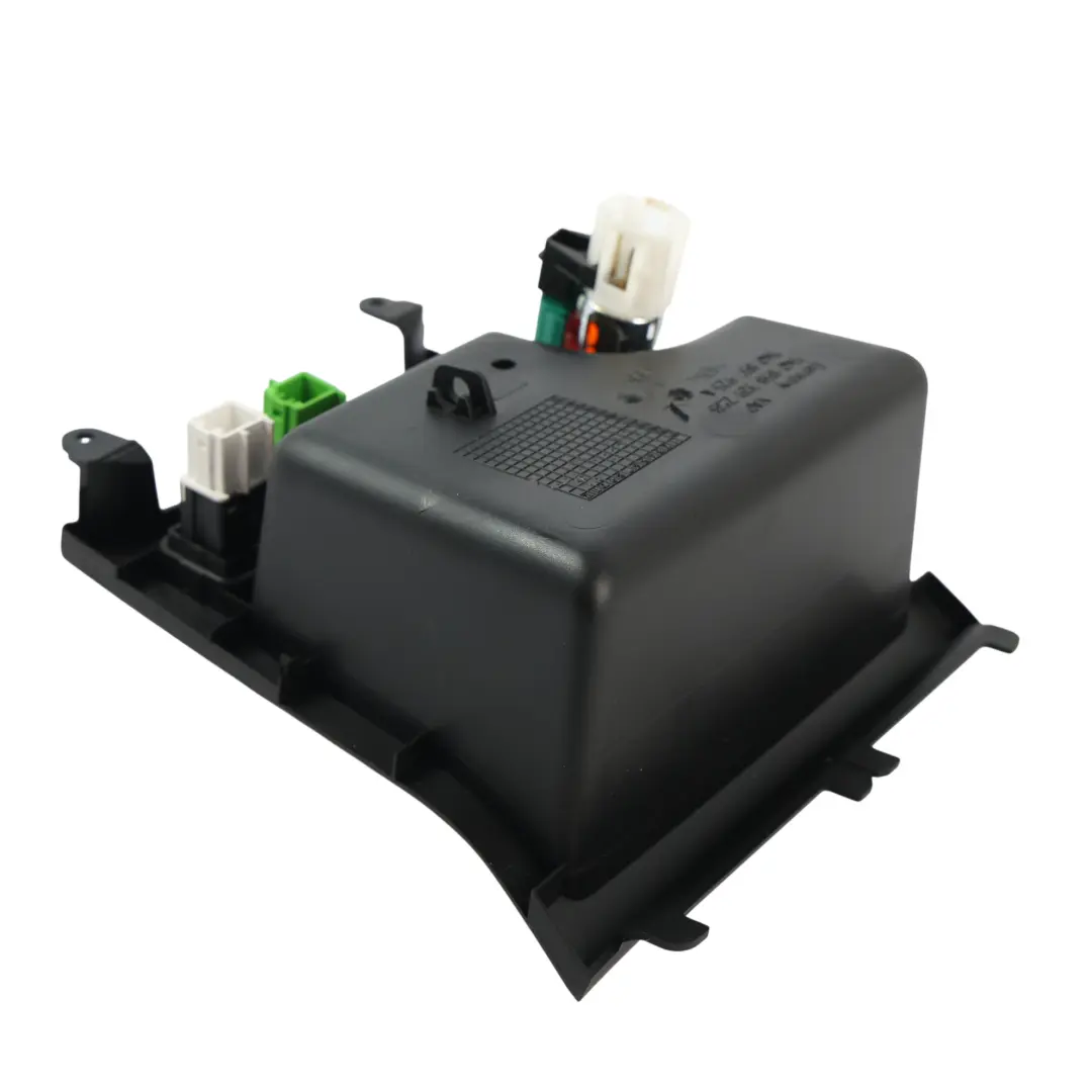 MK3 Console Cendrier Prise Allume-Cigare pour Volkswagen Scirocco à propos du numéro de pièce 5K0857925A Volkswagen Scirocco MK3 Console Cendrier Prise Allume-Cigare - SKU 5K0857925A-4 - Numéro de pièce 5K0857925A