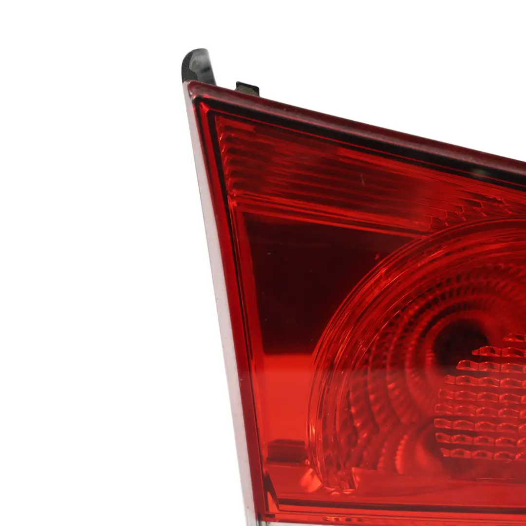 Volkswagen Golf 5K Fanale Posteriore HELLA Interno Sinistro - SKU 5K0945093AC - Numero di parte 5K0945093AC