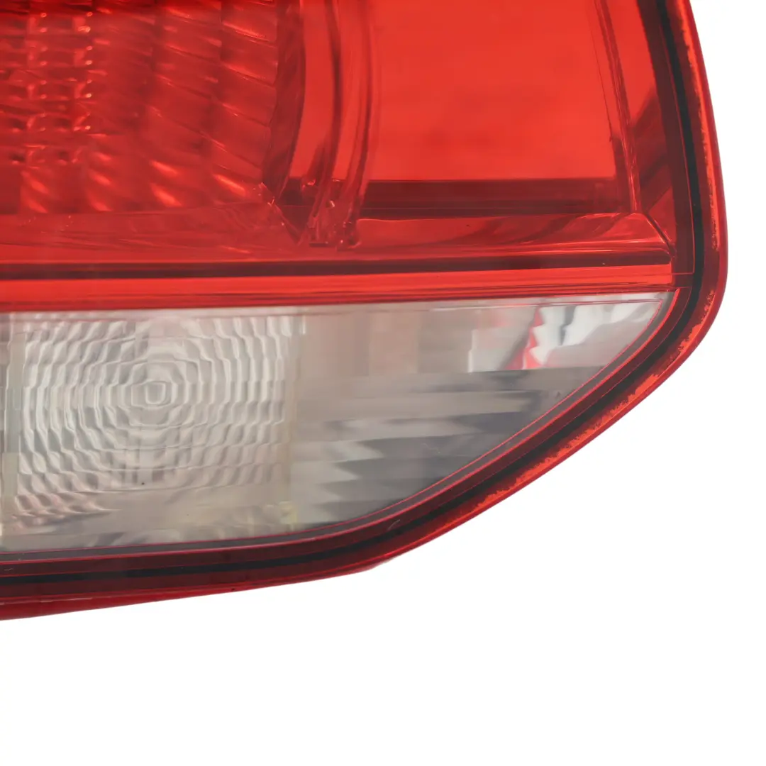 Volkswagen Golf 5K Heckleuchte HELLA Innen Links - SKU 5K0945093AC - Teilenummer 5K0945093AC