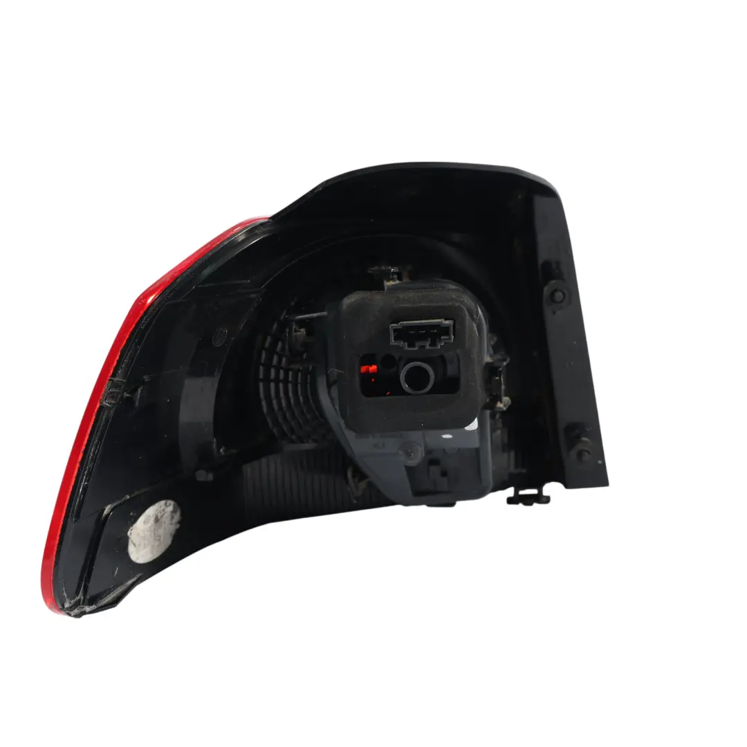 Mk6 5K Rear Tailgate Light Lamp Outer Left N/S to VW Volkswagen Golf with Part number 5K0945095N VW Volkswagen Golf Mk6 5K Rear Tailgate Light Lamp Outer Left N/S - SKU 5K0945095N - Part number 5K0945095N
