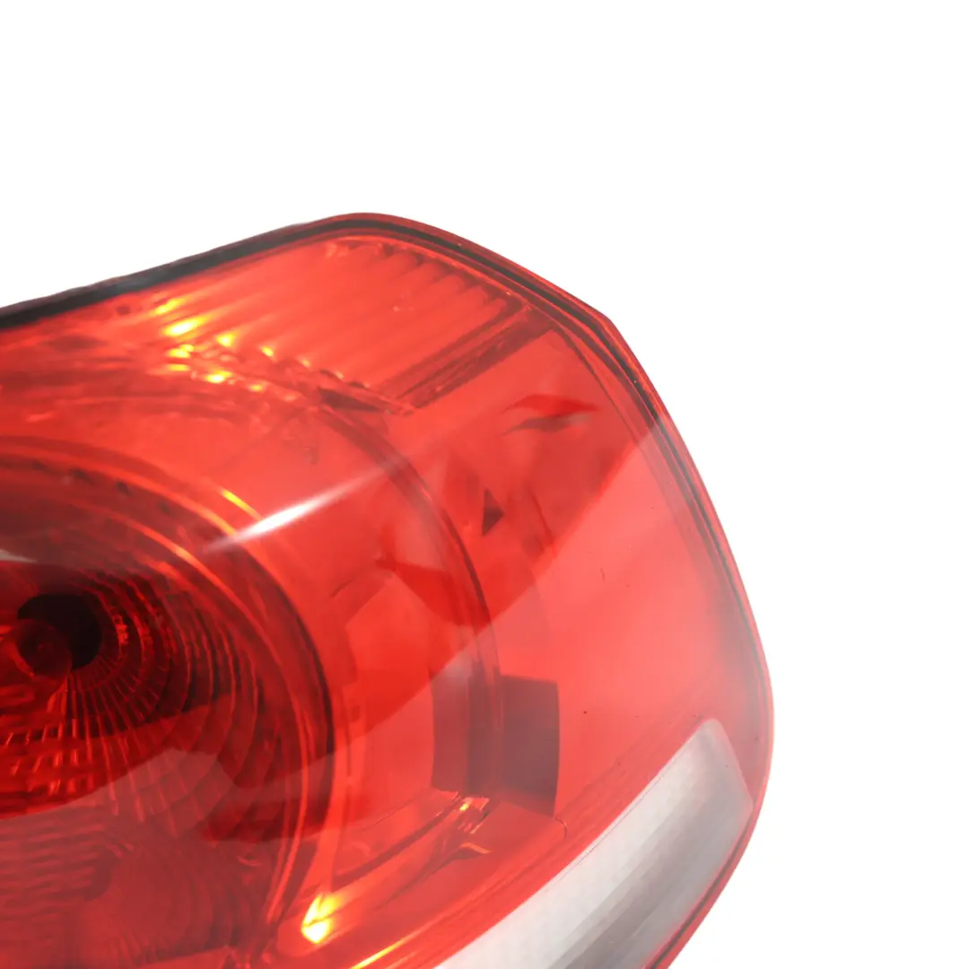 Mk6 5K Lampa Tylna Zewnętrzna Lewa do Volkswagen Golf o numerze 5K0945095N Volkswagen Golf Mk6 5K Lampa Tylna Zewnętrzna Lewa - SKU 5K0945095N - Numer Części 5K0945095N