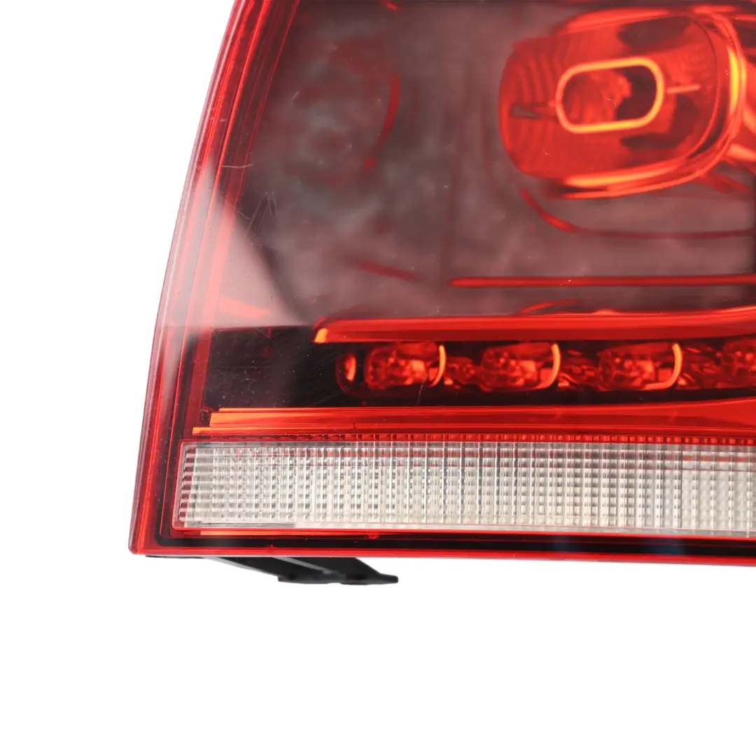 Volkswagen VW Golf Mk6 Tail Light Lamp Rear Right O/S Side Taillight - SKU 5K0945096P - Part number 5K0945096P