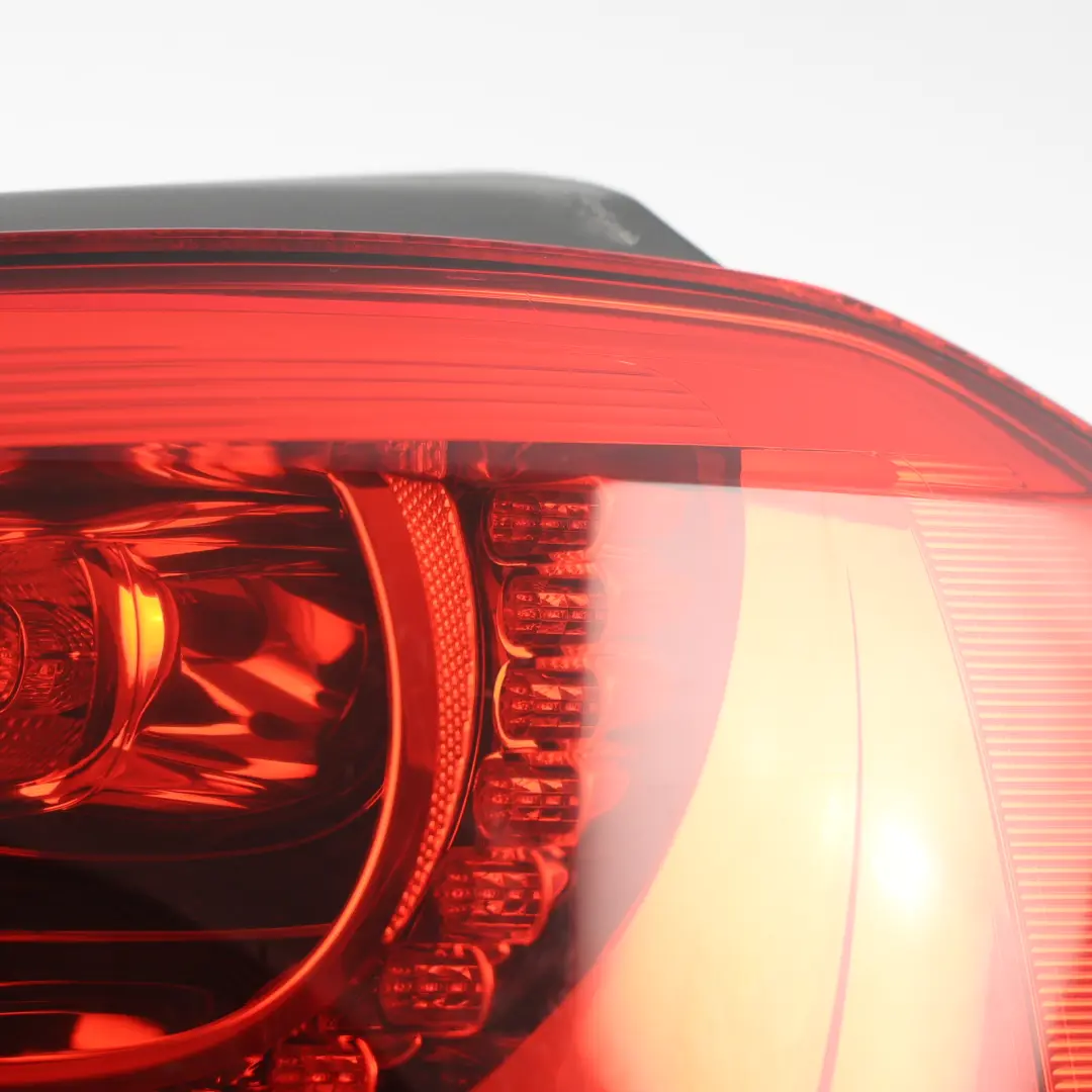 Mk6 Tail Light Lamp Rear Right O/S Side Taillight to Volkswagen VW Golf with Part number 5K0945096P Volkswagen VW Golf Mk6 Tail Light Lamp Rear Right O/S Side Taillight - SKU 5K0945096P - Part number 5K0945096P