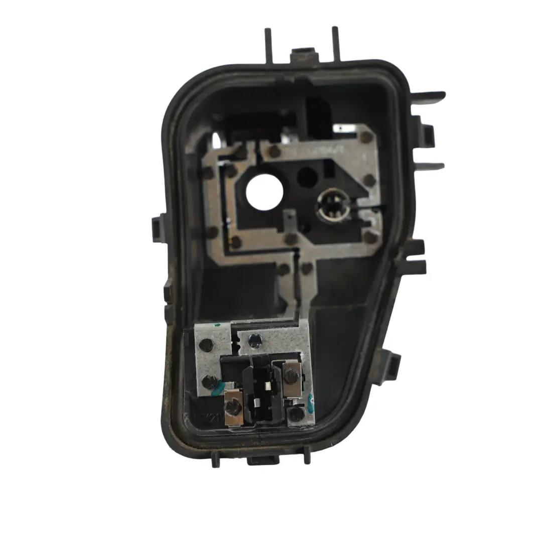 MK6 Portalámparas Trasero Derecho para Volkswagen Golf con número de pieza 5K0945258 Volkswagen Golf MK6 Portalámparas Trasero Derecho - SKU 5K0945258 - Número de pieza 5K0945258
