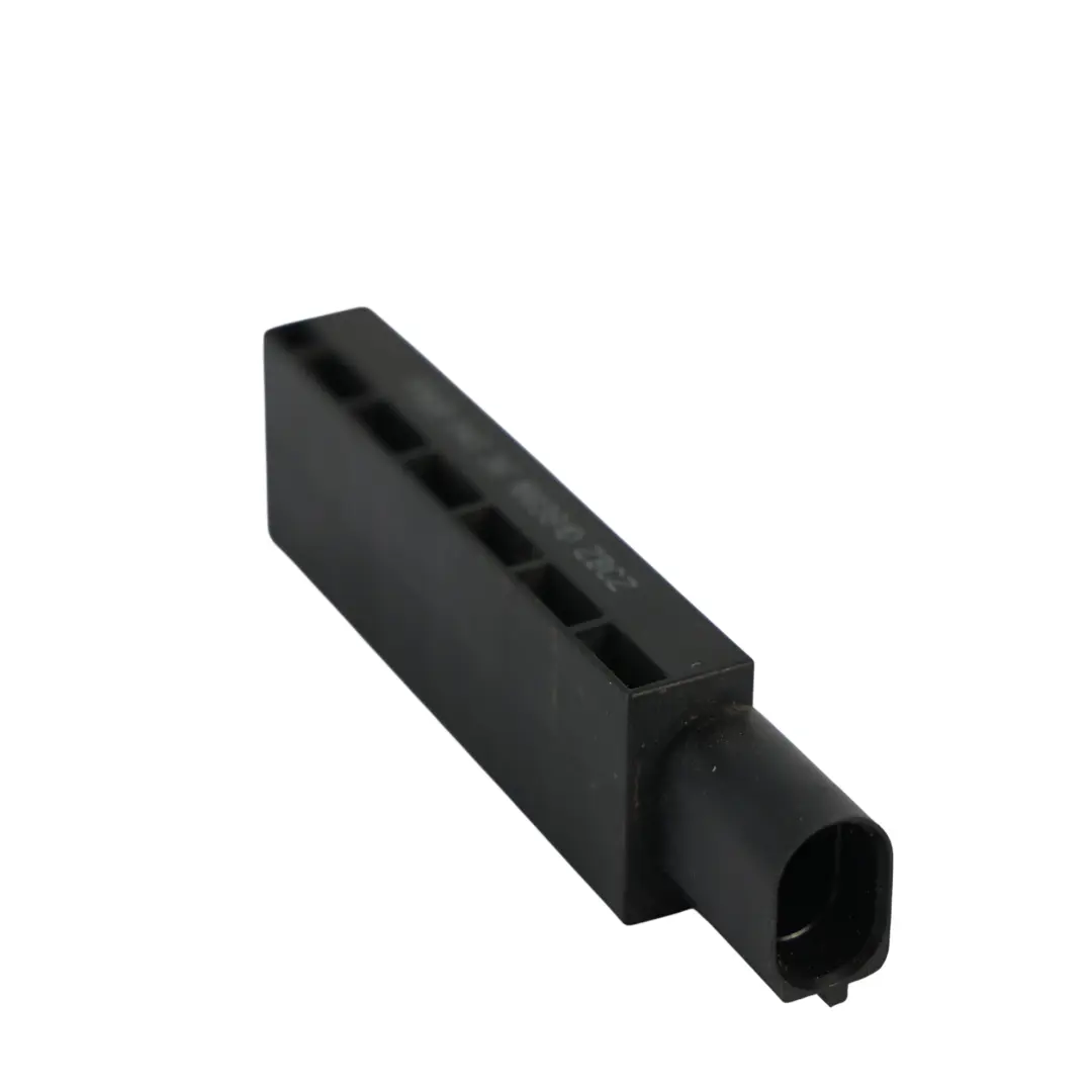 Keyless Antenna Amplifier Unit to Volkswagen Tiguan 5N Audi Q3 8U with Part number 5K0962131 Volkswagen Tiguan 5N Audi Q3 8U Keyless Antenna Amplifier Unit - SKU 5K0962131 - Part number 5K0962131