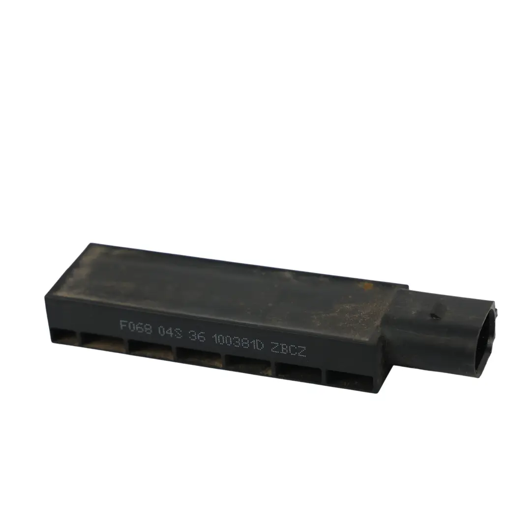 Amplificatore Antenna Keyless per Volkswagen Tiguan 5N Audi Q3 8U con numero di parte 5K0962131 Volkswagen Tiguan 5N Audi Q3 8U Amplificatore Antenna Keyless - SKU 5K0962131 - Numero di parte 5K0962131