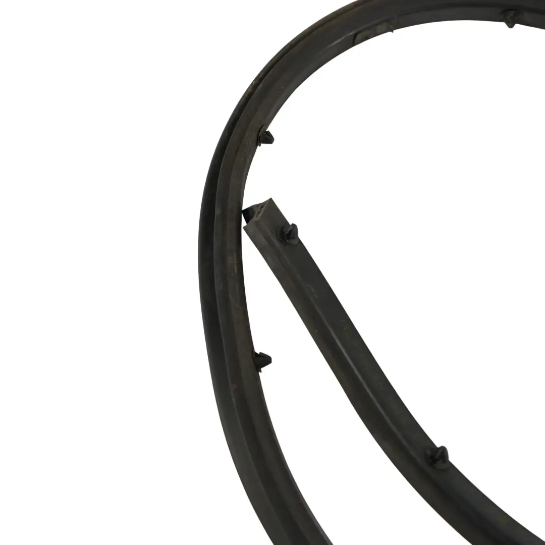 3Dr Junta Puerta Delantera Exterior Izquierda para Volkswagen Golf Mk7 con número de pieza 5K3837675A Volkswagen Golf Mk7 3Dr Junta Puerta Delantera Exterior Izquierda - SKU 5K3837675A - Número de pieza 5K3837675A