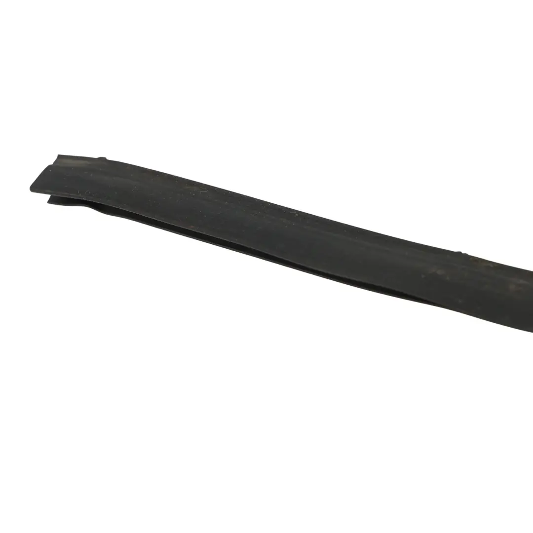 3Dr Junta Puerta Delantera Exterior Izquierda para Volkswagen Golf Mk7 con número de pieza 5K3837675A Volkswagen Golf Mk7 3Dr Junta Puerta Delantera Exterior Izquierda - SKU 5K3837675A - Número de pieza 5K3837675A