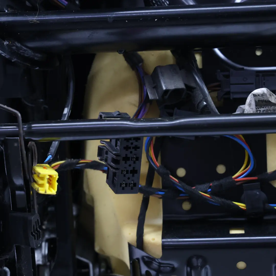 Volkswagen Golf VI Mk6 3D Vordersitz Beheizt Leder Titan Schwarz Rechts - SKU 5K3881806CH - Teilenummer 5K3881806CH