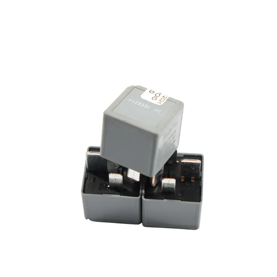 Relais Multi Usage Gris 12V 70A 4 Pin pour Ford Mondeo Focus à propos du numéro de pièce 5M5T-14B192-EA Ford Mondeo Focus Relais Multi Usage Gris 12V 70A 4 Pin - SKU 5M5T-14B192-EA-2 - Numéro de pièce 5M5T-14B192-EA