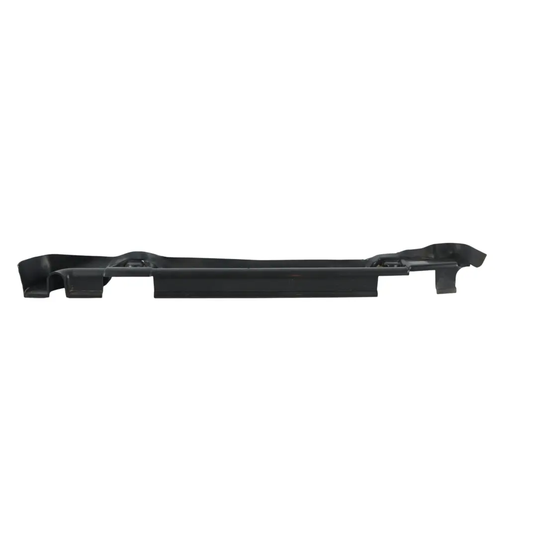 Guarnizione Deflettore Aria Radiatore Destro per Volkswagen Tiguan 5N con numero di parte 5N0121332 Volkswagen Tiguan 5N Guarnizione Deflettore Aria Radiatore Destro - SKU 5N0121332 - Numero di parte 5N0121332