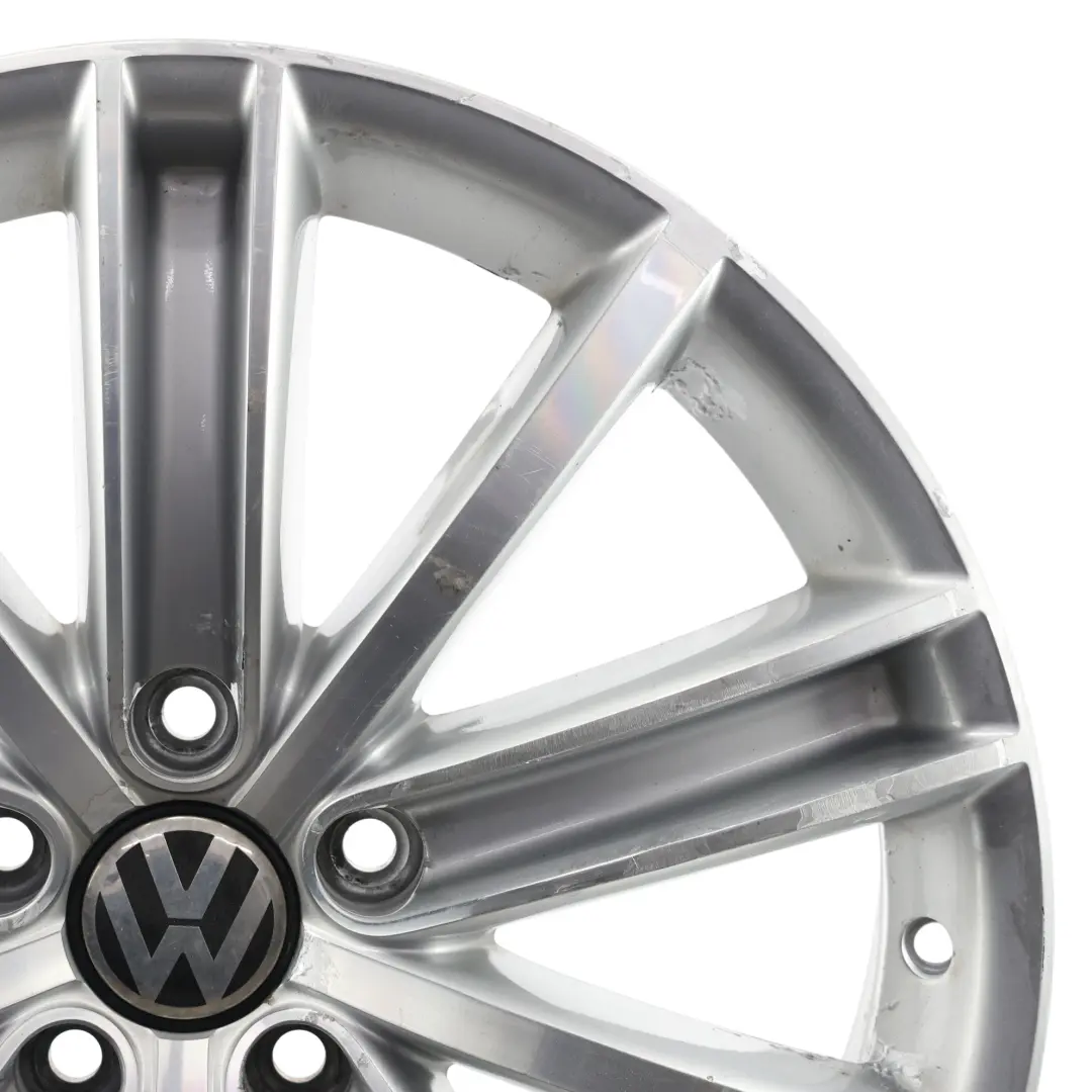 Jante Alliage Argent 18" ET:43 7J Spoke New York pour Volkswagen Tiguan 5N à propos du numéro de pièce 5N0601025AF Volkswagen Tiguan 5N Jante Alliage Argent 18" ET:43 7J Spoke New York - SKU 5N0601025AF-1 - Numéro de pièce 5N0601025AF