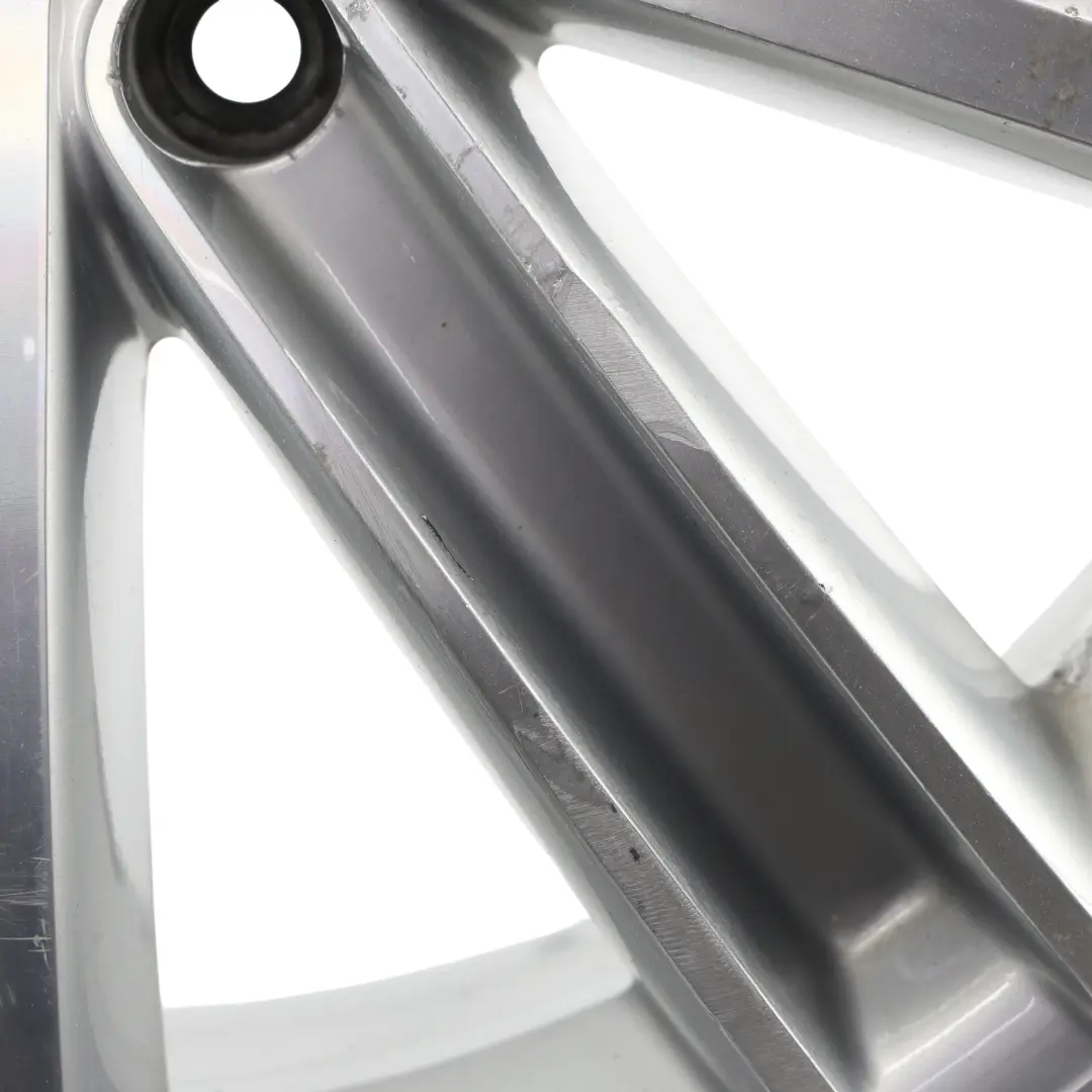 Jante Alliage Argent 18" ET:43 7J Spoke New York pour Volkswagen Tiguan 5N à propos du numéro de pièce 5N0601025AF Volkswagen Tiguan 5N Jante Alliage Argent 18" ET:43 7J Spoke New York - SKU 5N0601025AF-1 - Numéro de pièce 5N0601025AF