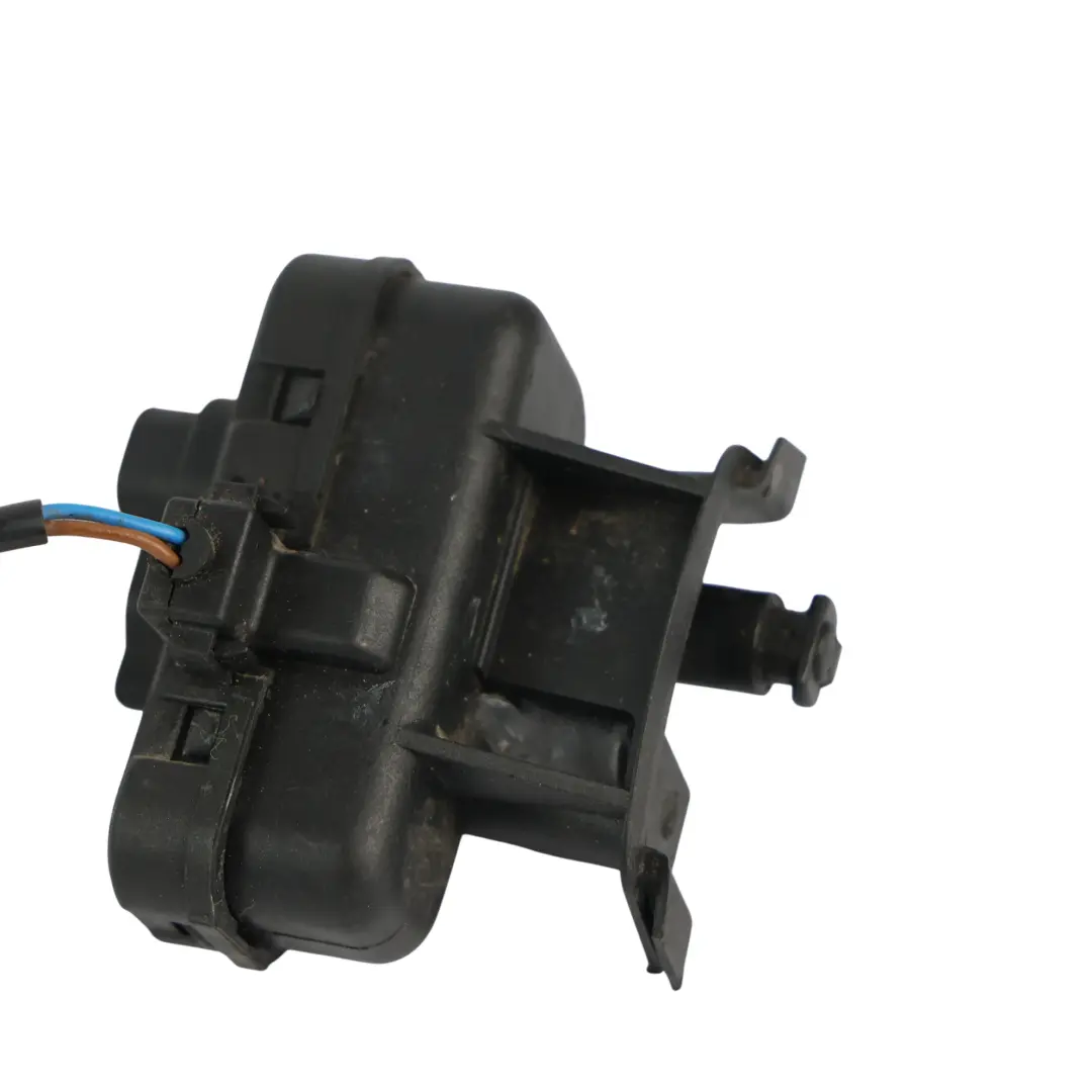 Volkswagen Tiguan 5N Motore Attuatore Sportello Carburante - SKU 5N0810773F - Numero di parte 5N0810773F