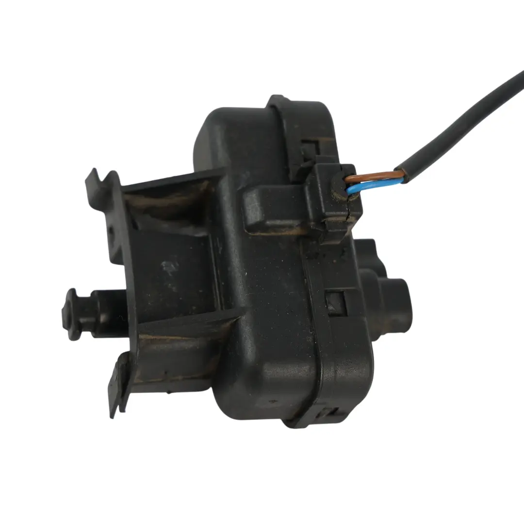 Actuador Puerta Tapa Combustible para Volkswagen Tiguan 5N Motor con número de pieza 5N0810773F Volkswagen Tiguan 5N Motor Actuador Puerta Tapa Combustible - SKU 5N0810773F - Número de pieza 5N0810773F