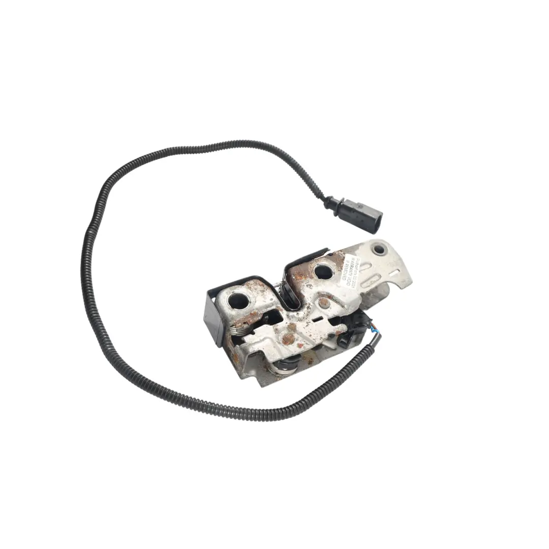 Volkswagen Tiguan 5N Zamek Maski Przedni - SKU 5N0823509B - Numer Części 5N0823509B