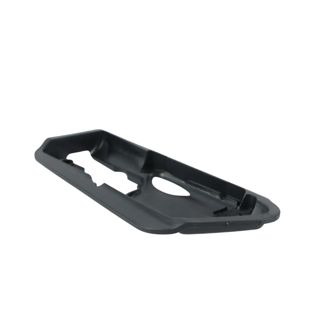 Moldura Manija Puerta Delantera Izquierda para Volkswagen Tiguan 5N con número de pieza 5N0837197 Volkswagen Tiguan 5N Moldura Manija Puerta Delantera Izquierda - SKU 5N0837197 - Número de pieza 5N0837197