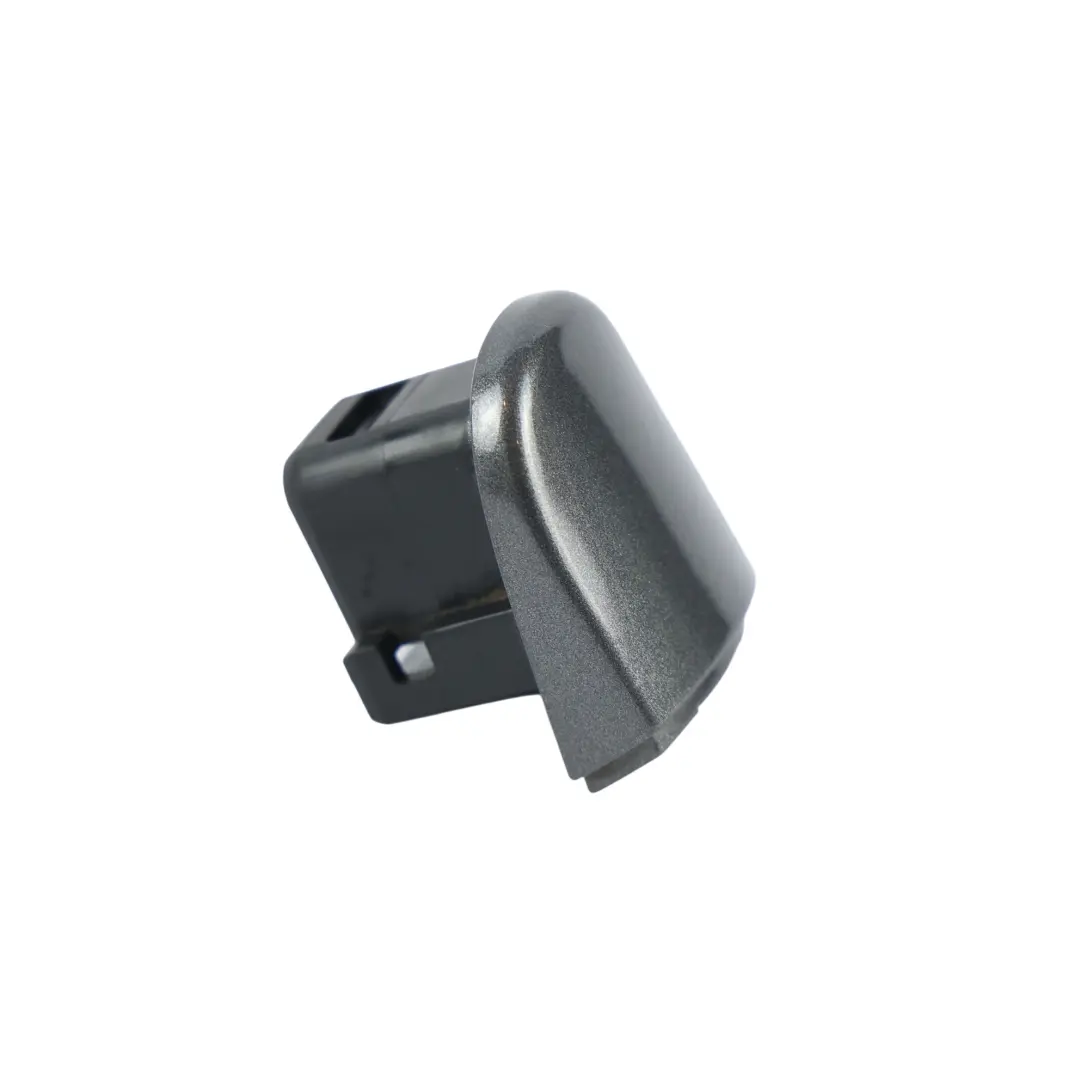 Tapa Tirador Puerta Gris Pimienta Metalico D7R para Volkswagen Tiguan 5N con número de pieza 5N0839167B Volkswagen Tiguan 5N Tapa Tirador Puerta Gris Pimienta Metalico D7R - SKU 5N0839167B-PEG - Número de pieza 5N0839167B