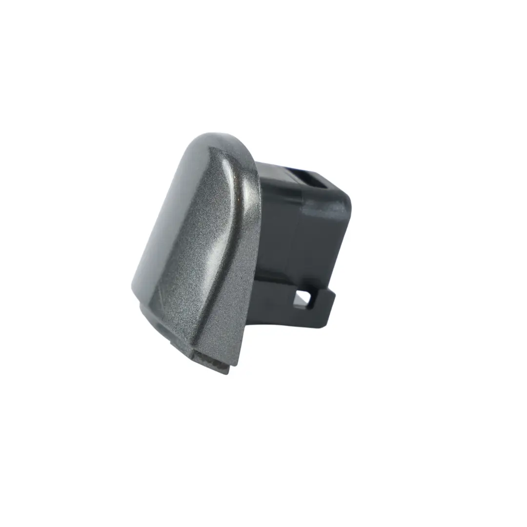 Zaślepka Klamki Szara Pepper Grey Metallic D7R do VW Tiguan 5N o numerze 5N0839167B VW Tiguan 5N Zaślepka Klamki Szara Pepper Grey Metallic D7R - SKU 5N0839167B-PEG - Numer Części 5N0839167B