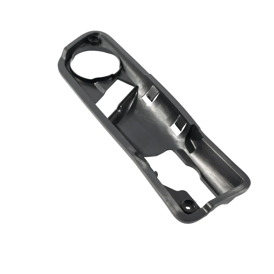 Poignée Panneau Carte Porte Arrière Droite pour Volkswagen Tiguan 5N à propos du numéro de pièce 5N0839198 Volkswagen Tiguan 5N Poignée Panneau Carte Porte Arrière Droite - SKU 5N0839198 - Numéro de pièce 5N0839198