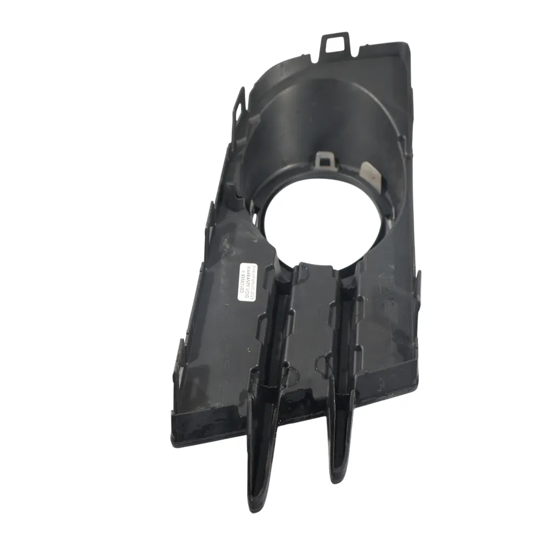 Kratka Halogenu Czarno Chromowana Lewa do Volkswagen Tiguan 5N o numerze 5N0853665H Volkswagen Tiguan 5N Kratka Halogenu Czarno Chromowana Lewa - SKU 5N0853665H - Numer Części 5N0853665H