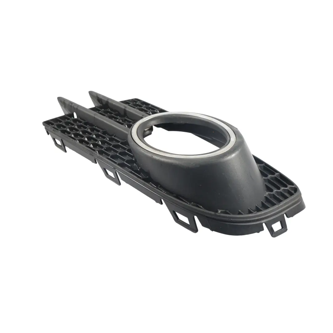 Nebelscheinwerfer Gitter Schwarz Chrom Links für Volkswagen Tiguan 5N mit Teilenummer 5N0853665H Volkswagen Tiguan 5N Nebelscheinwerfer Gitter Schwarz Chrom Links - SKU 5N0853665H - Teilenummer 5N0853665H