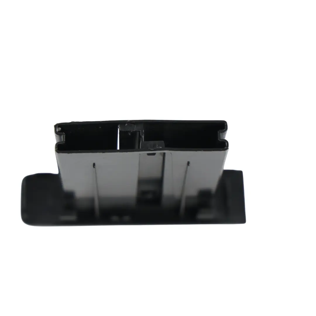 Volkswagen Tiguan 5N Panel Cubierta Compartimento Delantero - SKU 5N0858373A - Número de pieza 5N0858373A