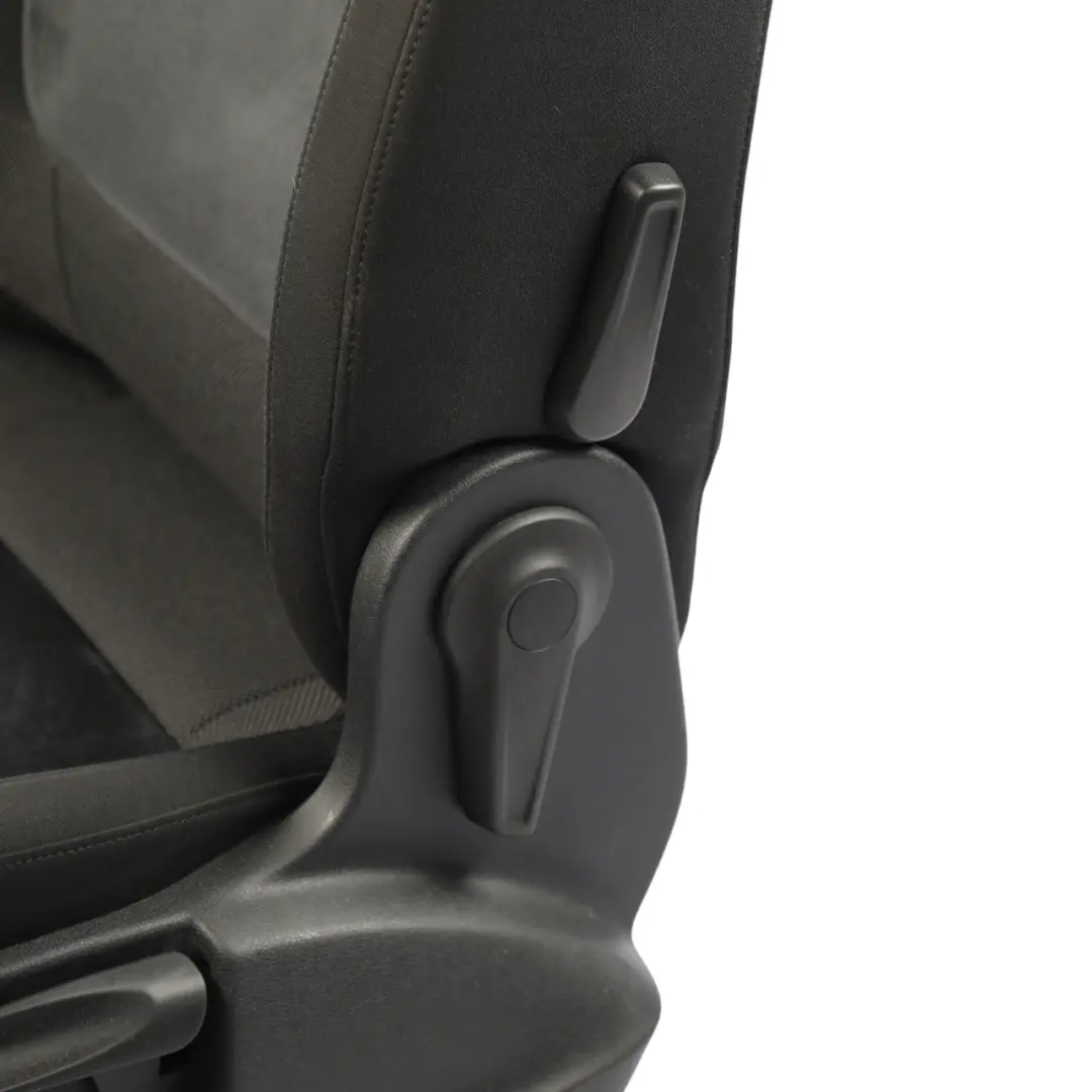 VW Volkswagen Tiguan 5N Siège avant gauche Tissu noir Titan Intérieur tissu - SKU 5N0881805GF-1 - Numéro de pièce 5N0881805GF