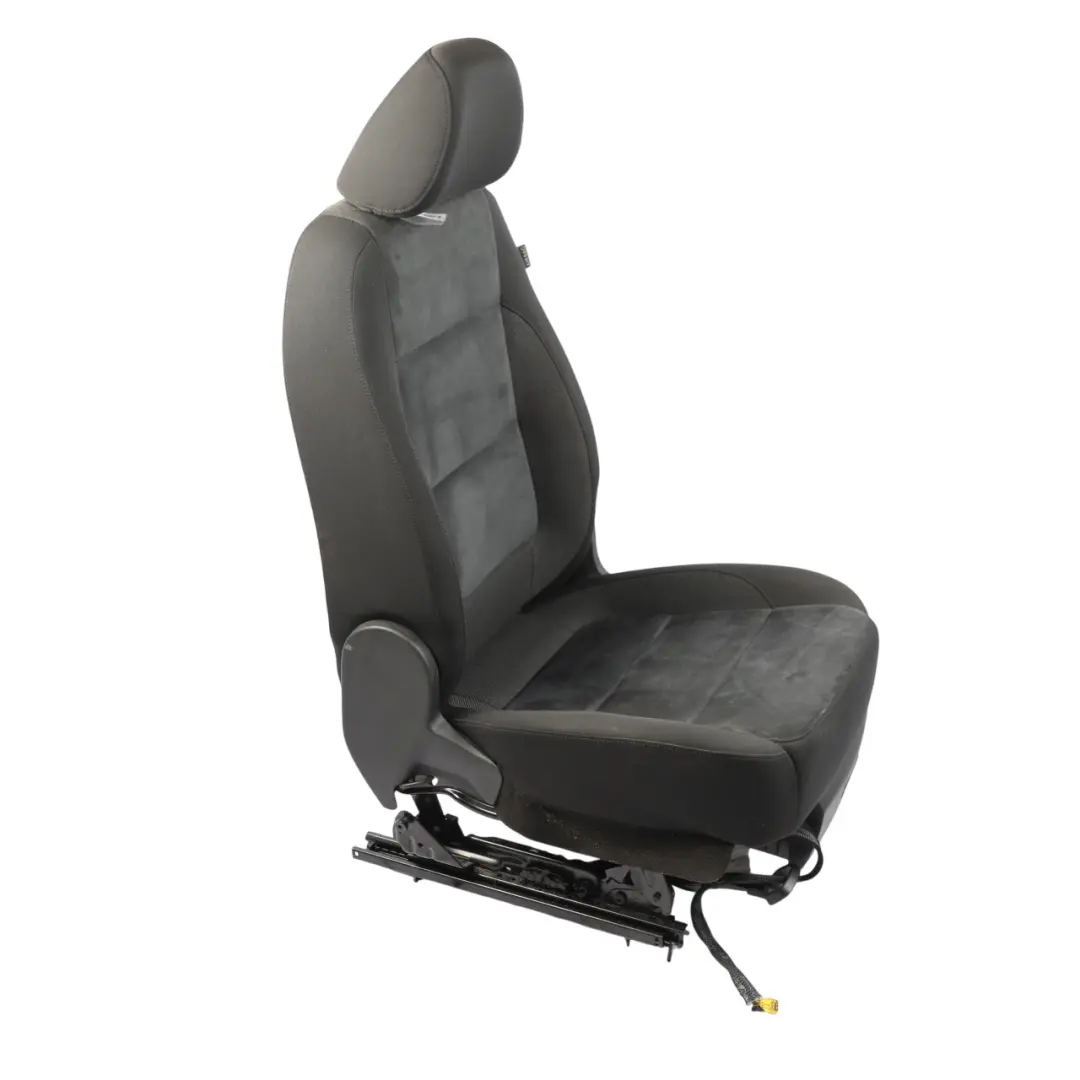 VW Volkswagen Tiguan 5N Fotel Przedni Lewy Materiał Czarny Tytan - SKU 5N0881805GF-1 - Numer Części 5N0881805GF