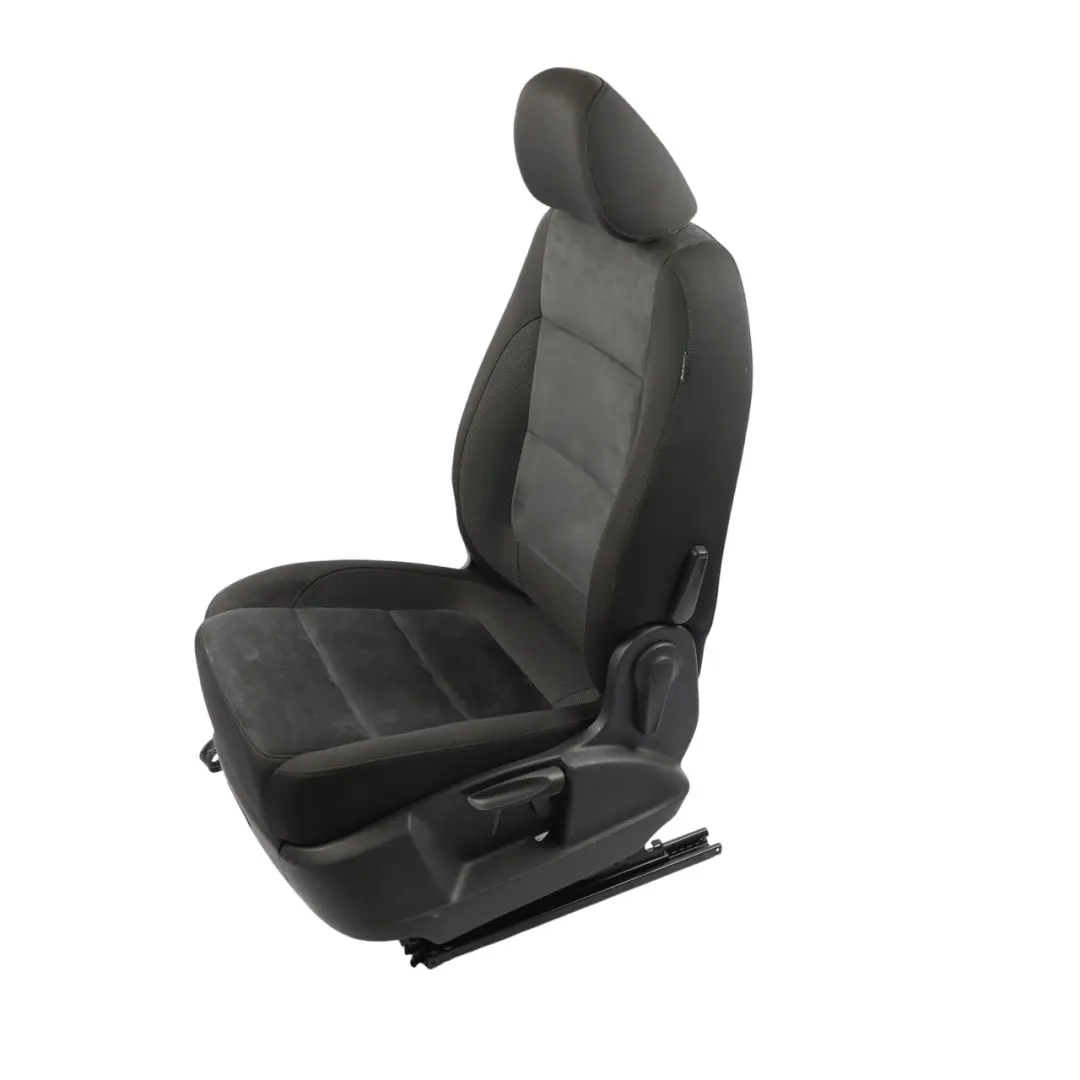 VW Volkswagen Tiguan 5N Siège avant gauche Tissu noir Titan Intérieur tissu - SKU 5N0881805GF-1 - Numéro de pièce 5N0881805GF