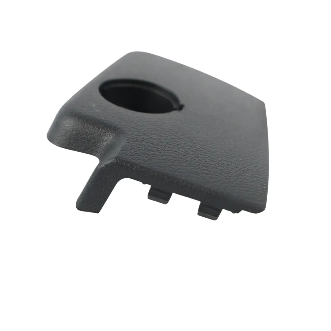 Cubierta Riel Asiento Trasero Derecho para Volkswagen Tiguan 5N con número de pieza 5N0885246 Volkswagen Tiguan 5N Cubierta Riel Asiento Trasero Derecho - SKU 5N0885246 - Número de pieza 5N0885246