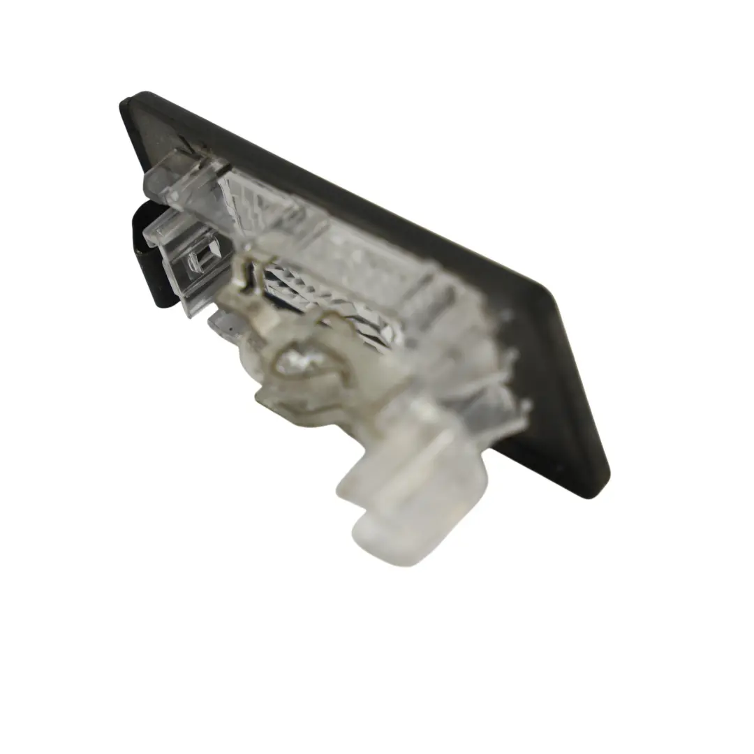 Skoda Octavia 5E Superb 3V Luce Targa - SKU 5N0943021B - Numero di parte 5N0943021B