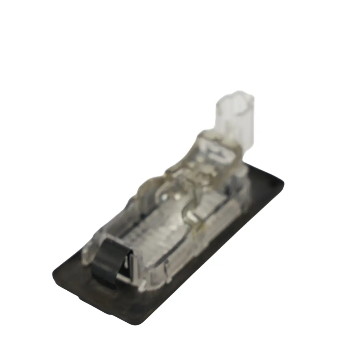 3V Lampka Tablicy Rejestracyjnej do Skoda Octavia 5E Superb o numerze 5N0943021B Skoda Octavia 5E Superb 3V Lampka Tablicy Rejestracyjnej - SKU 5N0943021B - Numer Części 5N0943021B