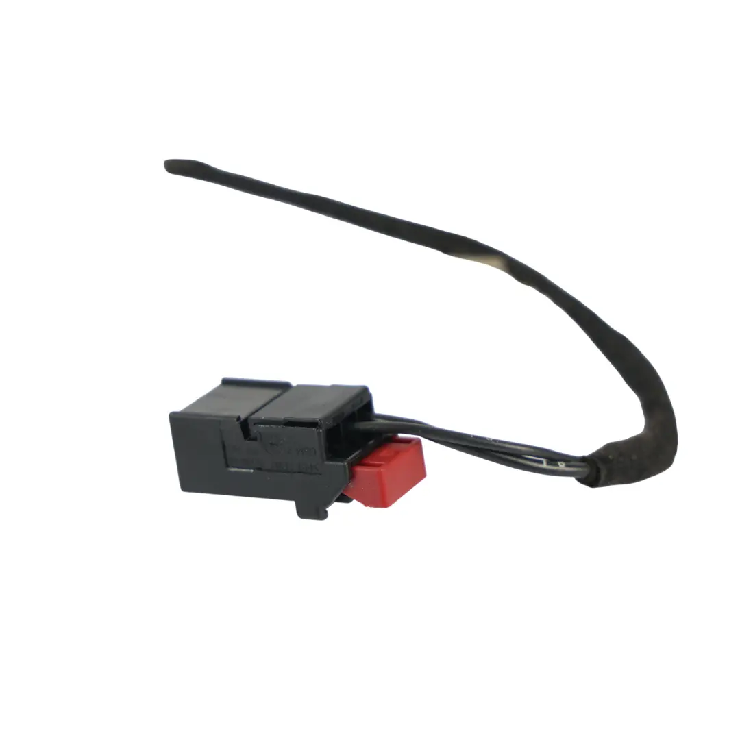 Volkswagen Tiguan 5N Adaptateur Câblage Feu Arrière Gauche - SKU 5N0945093G-2 - Numéro de pièce 5N0945093G