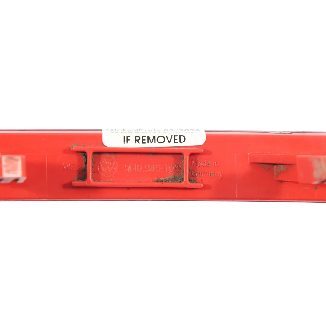 Riflettore Luce Paraurti Posteriore Sinistro per Volkswagen Tiguan 5N con numero di parte 5N0945105 Volkswagen Tiguan 5N Riflettore Luce Paraurti Posteriore Sinistro - SKU 5N0945105 - Numero di parte 5N0945105