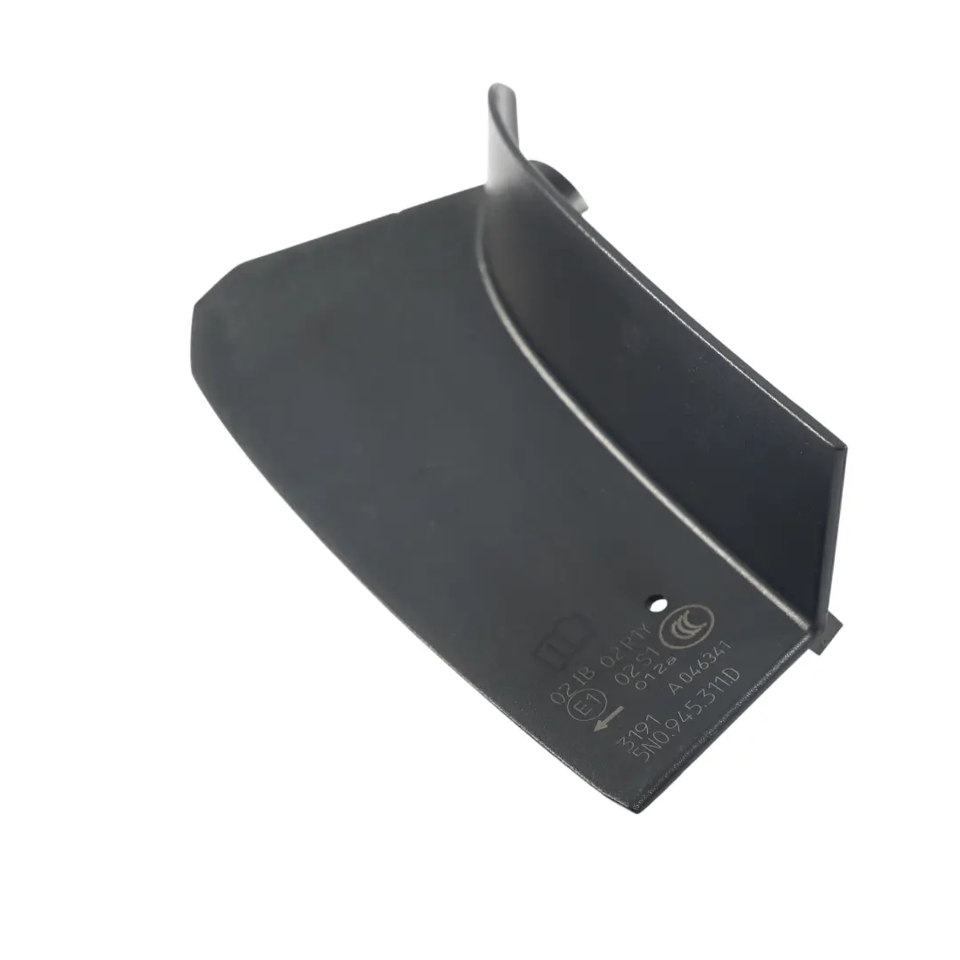 Volkswagen Tiguan 5N Osłona Lampy Tylnej Zewnętrzna Lewa - SKU 5N0945311D - Numer Części 5N0945311D