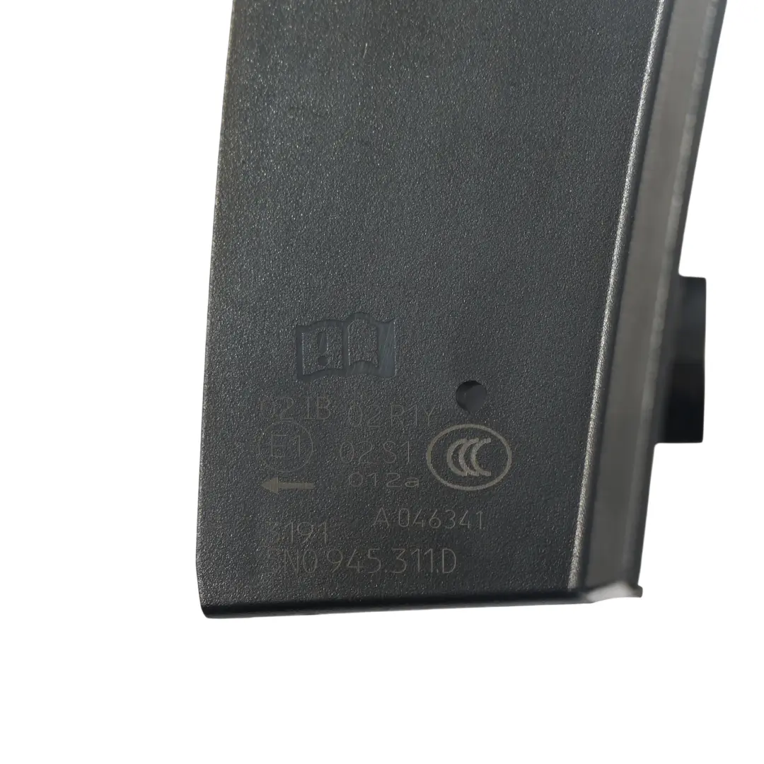 Volkswagen Tiguan 5N Feu Arrière Cache Garniture Extérieur Gauche - SKU 5N0945311D - Numéro de pièce 5N0945311D