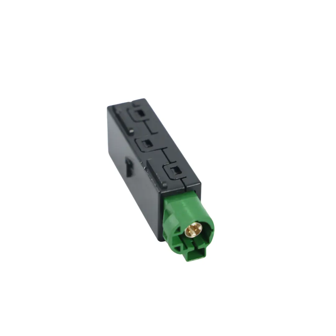 MK3 Fabia MK3 Porta USB Connettore per Volkswagen Passat B8 Skoda Superb con numero di parte 5Q0035726E Volkswagen Passat B8 Skoda Superb MK3 Fabia MK3 Porta USB Connettore - SKU 5Q0035726E-1 - Numero di parte 5Q0035726E