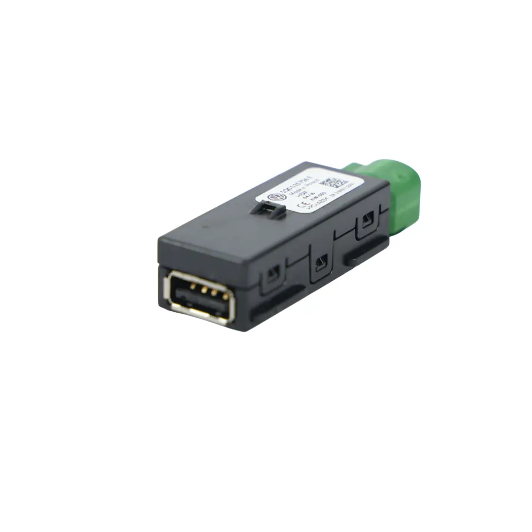 MK3 Fabia MK3 Porta USB Connettore per Volkswagen Passat B8 Skoda Superb con numero di parte 5Q0035726E Volkswagen Passat B8 Skoda Superb MK3 Fabia MK3 Porta USB Connettore - SKU 5Q0035726E-1 - Numero di parte 5Q0035726E