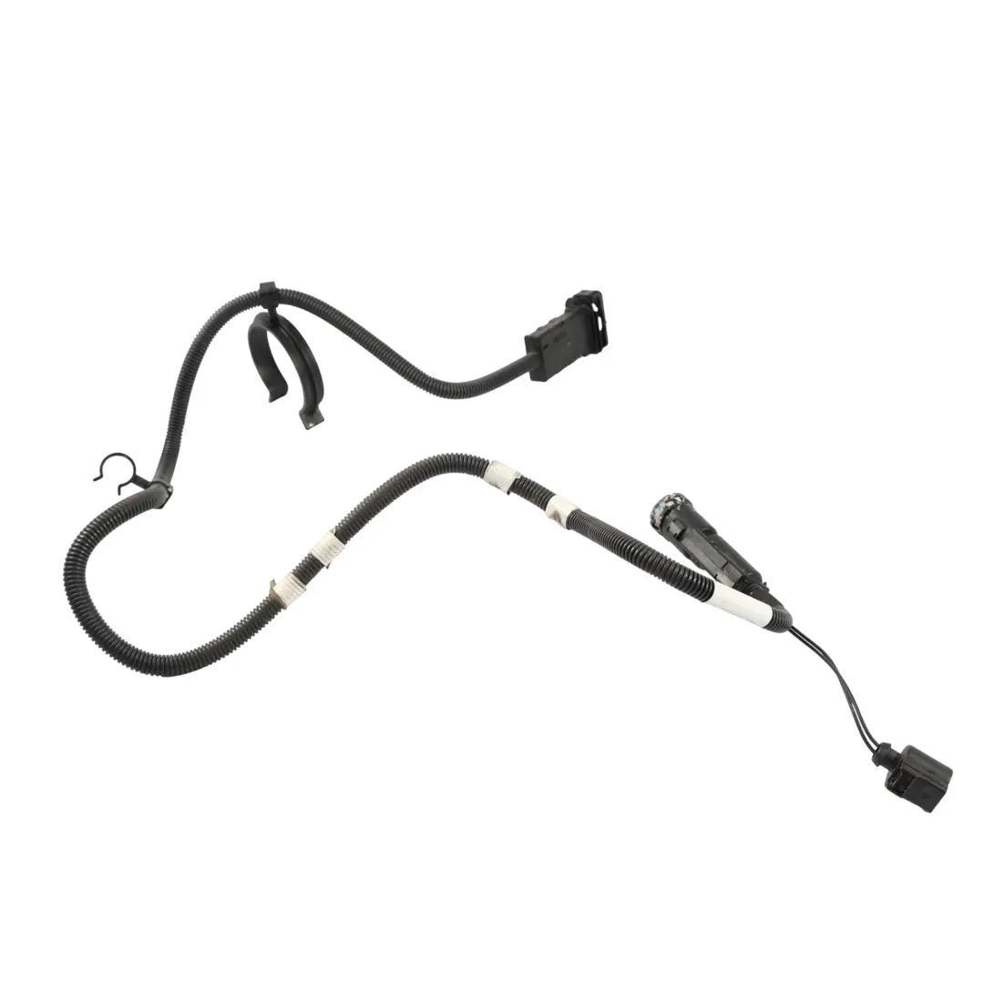 Przewód Wąż AdBlue do Audi Q2 GA VW T-Roc A1 o numerze 5Q0131983C Audi Q2 GA VW T-Roc A1 Przewód Wąż AdBlue - SKU 5Q0131983C - Numer Części 5Q0131983C