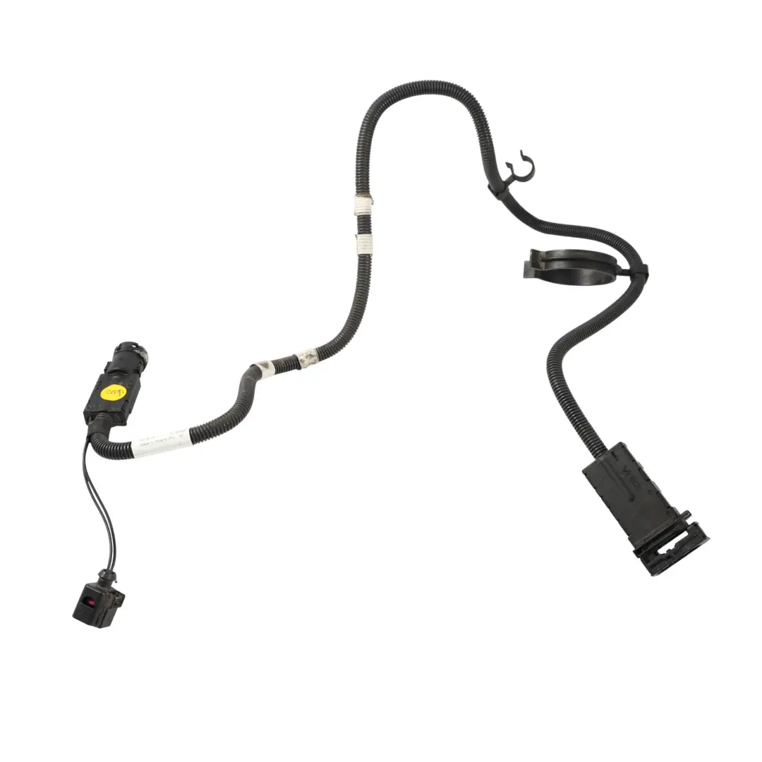 AdBlue Reduction Agent Supply Line Tube Hose to Audi Q2 GA VW T-Roc A1 with Part number 5Q0131983C Audi Q2 GA VW T-Roc A1 AdBlue Reduction Agent Supply Line Tube Hose - SKU 5Q0131983C - Part number 5Q0131983C